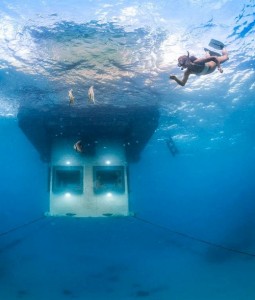 HOTEL-UNDER-WATER 2