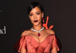 Rihanna_Diamonds_ball